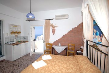 Grecia Privát Firostefani, Exterior